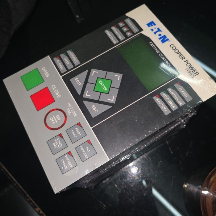EATON Cooper Power Series FXD2000 Control LBS Motores 24VDC